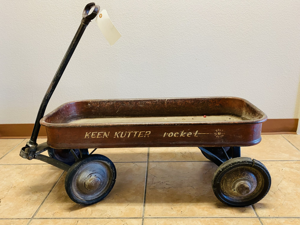 #M201 - KEEN KUTTER ANTIQUE ROCKET WAGON | MAG Auctions