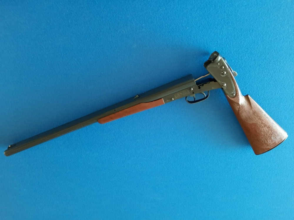 #M229 - Super rare 1970 Daisy model 21 double barrel BB gun | MAG Auctions