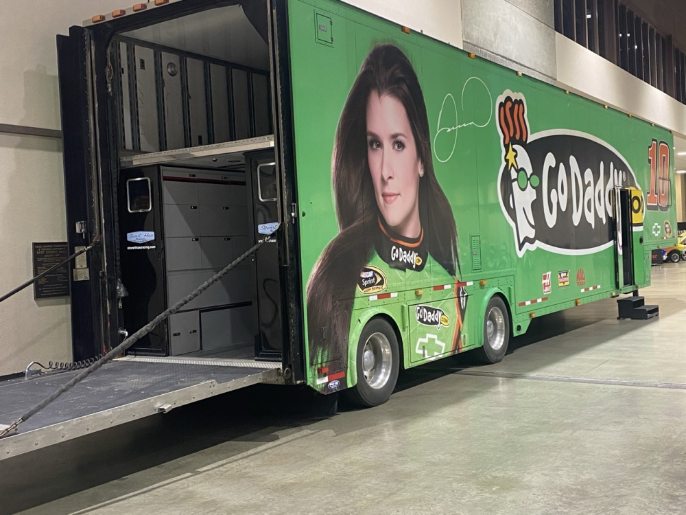 #582 - 2001 53 Foot Race GO Daddy Race team trailer | MAG Auctions