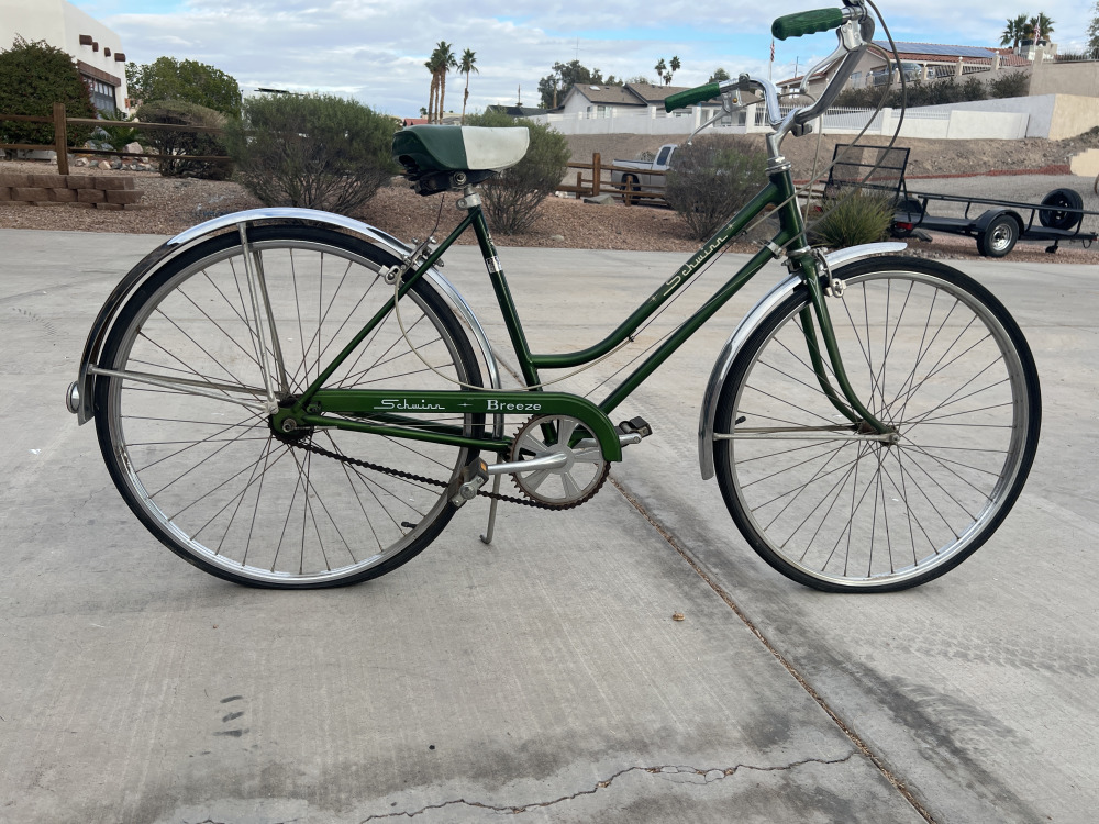 schwinn breeze bicycle