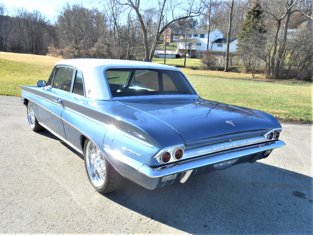 #200 - 1962 Oldsmobile Cutlass F85 Coupe Restmod | MAG Auctions