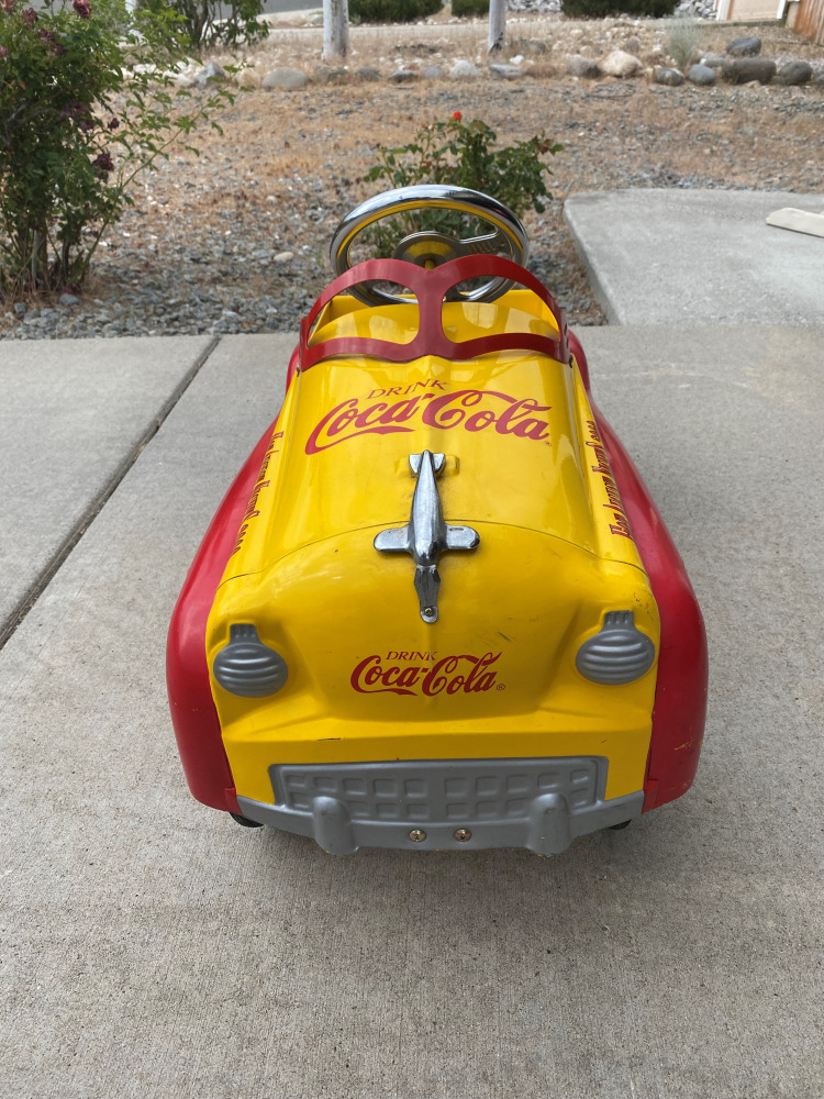 Ford Mustang Pedal Car Coca-Cola　希少　美品 Ford Mustang Pedal Car Coca-Cola 希少 美品 - メルカリ