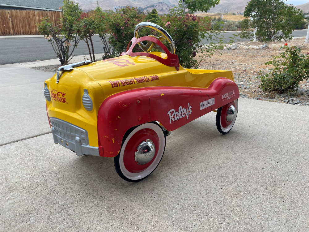 M503 - Hot August Nights - Coca Cola - Year 2000 - Pedal Car