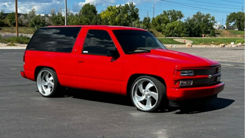 #384 - 1996 Chevrolet Tahoe | MAG Auctions