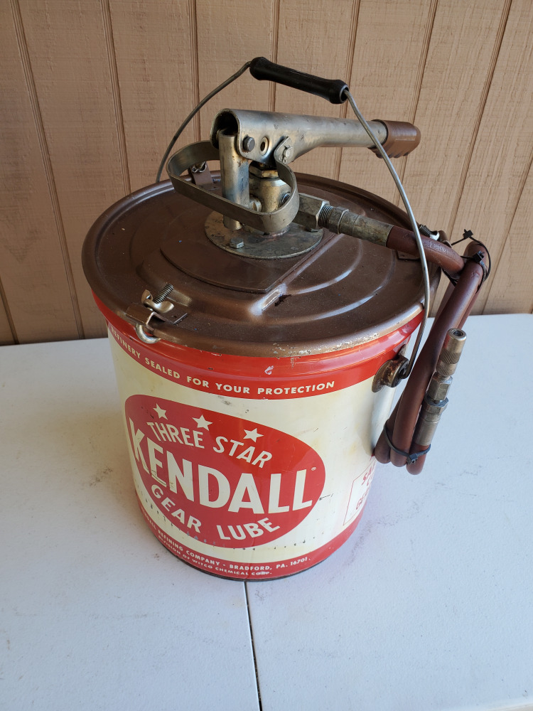 M240 Kendall Gear Lube Can MAG Auctions