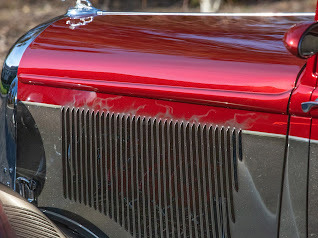 370AT - 1933 Dodge Sedan Street Rod | MAG Auctions
