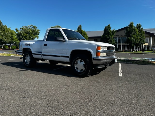 #327 - 1998 Chevrolet K10 4x4 pickup | MAG Auctions