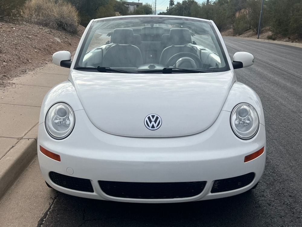 ウツボカエル 2009 Volkswagen Beetle | Classic Cars for Sale - Streetside