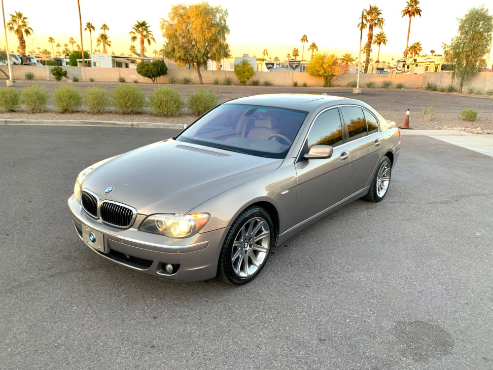 #215 - 2006 BMW 750i | MAG Auctions
