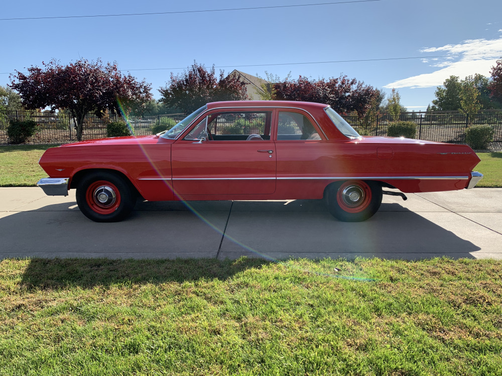 ★Belle★ Moon JB4A 4-String Electric Bass (1995) – Elderly Instruments