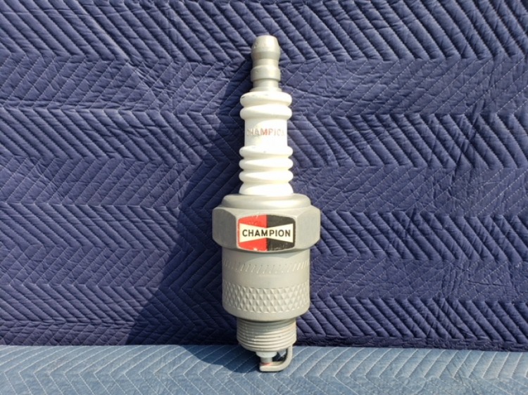 Z109 AC Spark Plug Display 24" MAG Auctions