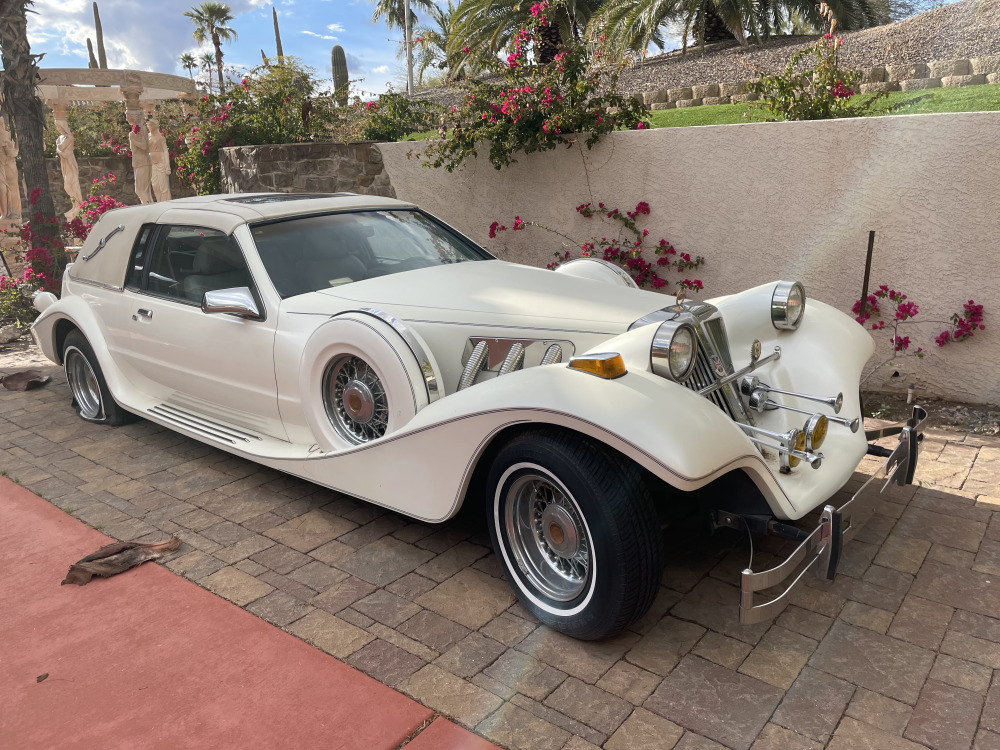 #172 - 1988 CMC Custom Hardtop Coupe | MAG Auctions