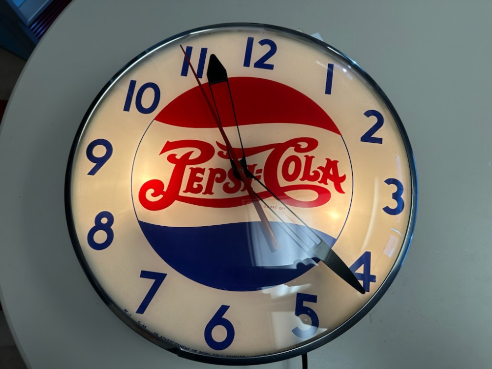 M129R - 1950s Vintage Pepsi-Cola Double Dot Electric Clock | MAG