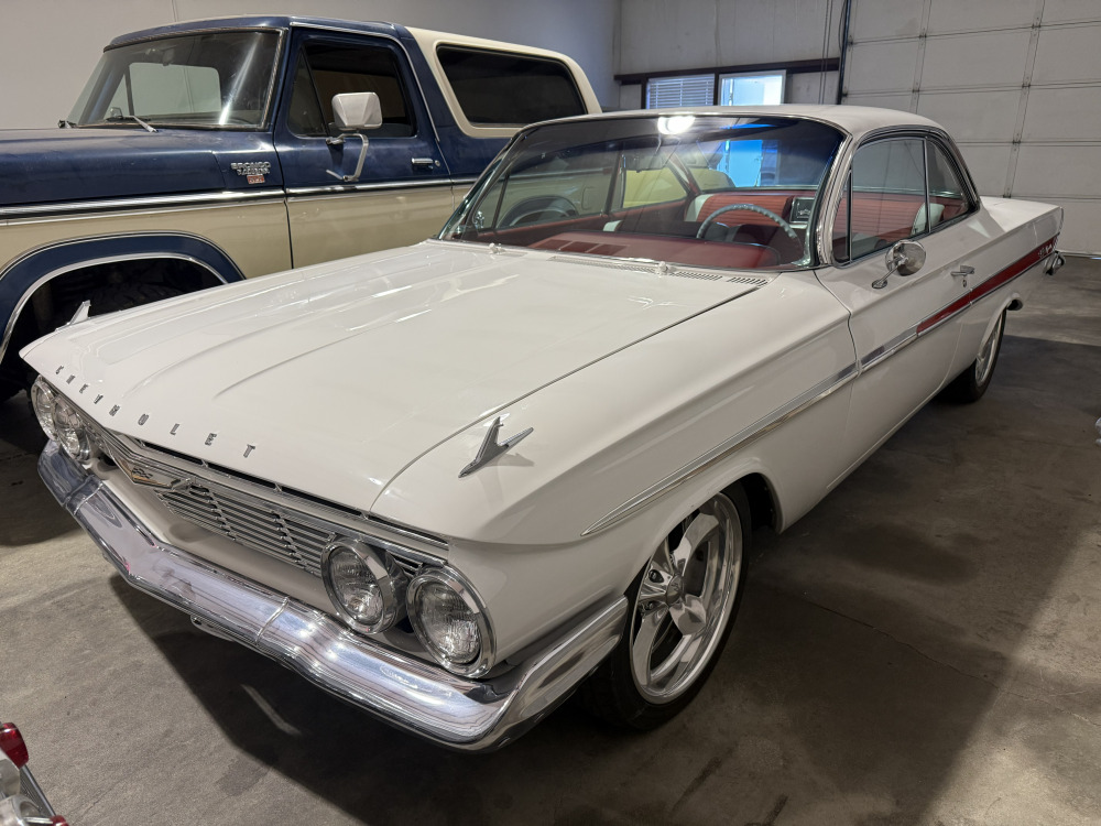 1961 Chevrolet Impala SS SS — photo 2