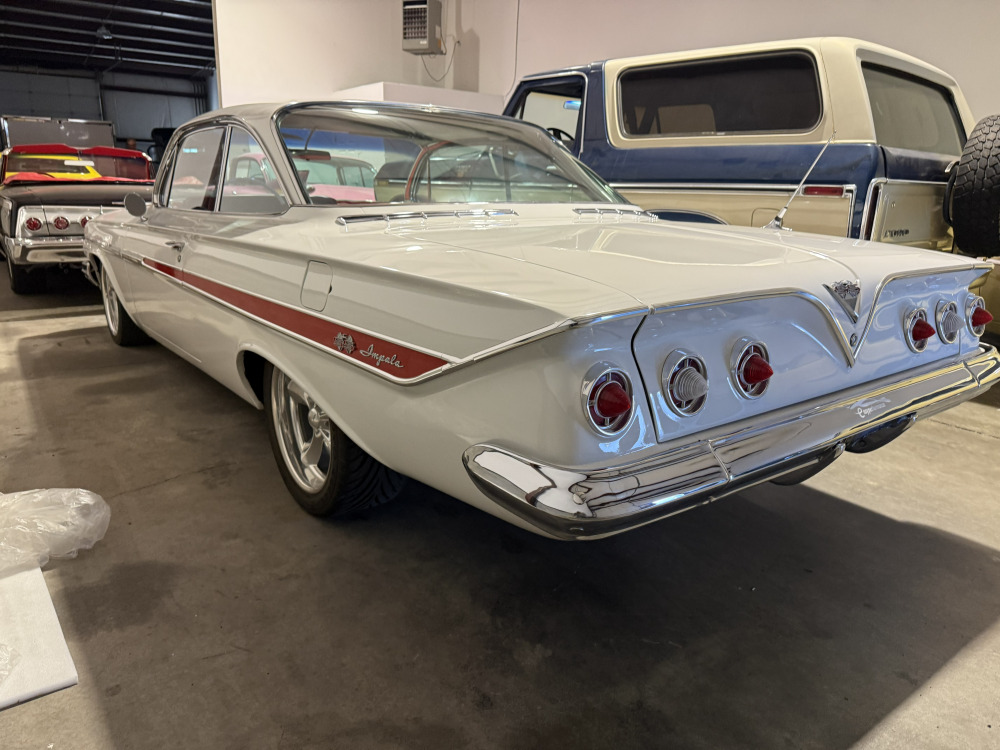 1961 Chevrolet Impala SS SS — photo 5