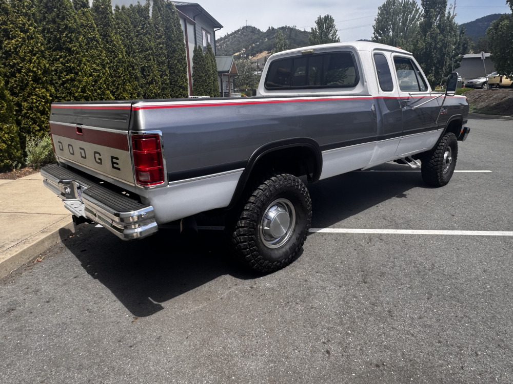 1992 Dodge Ram 2500 — photo 3