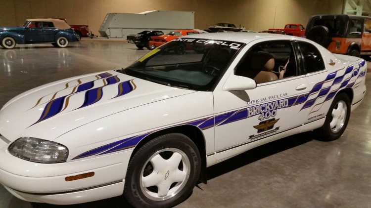212 - 1995 Monte Carlo Z34 Brickyard 400 Pace car | MAG Auctions